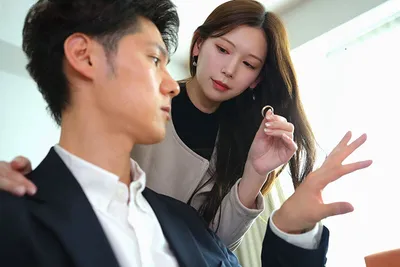 Cô vợ đi đi giã ngoại, chồng yêu ở nhà bị nhỏ em cô vợ gạ xoạc không trượt phát nào
